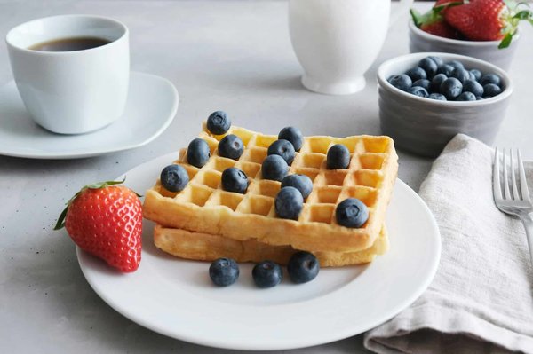 Wie macht man luftige belgische Waffeln für ein perfektes Frühstück?